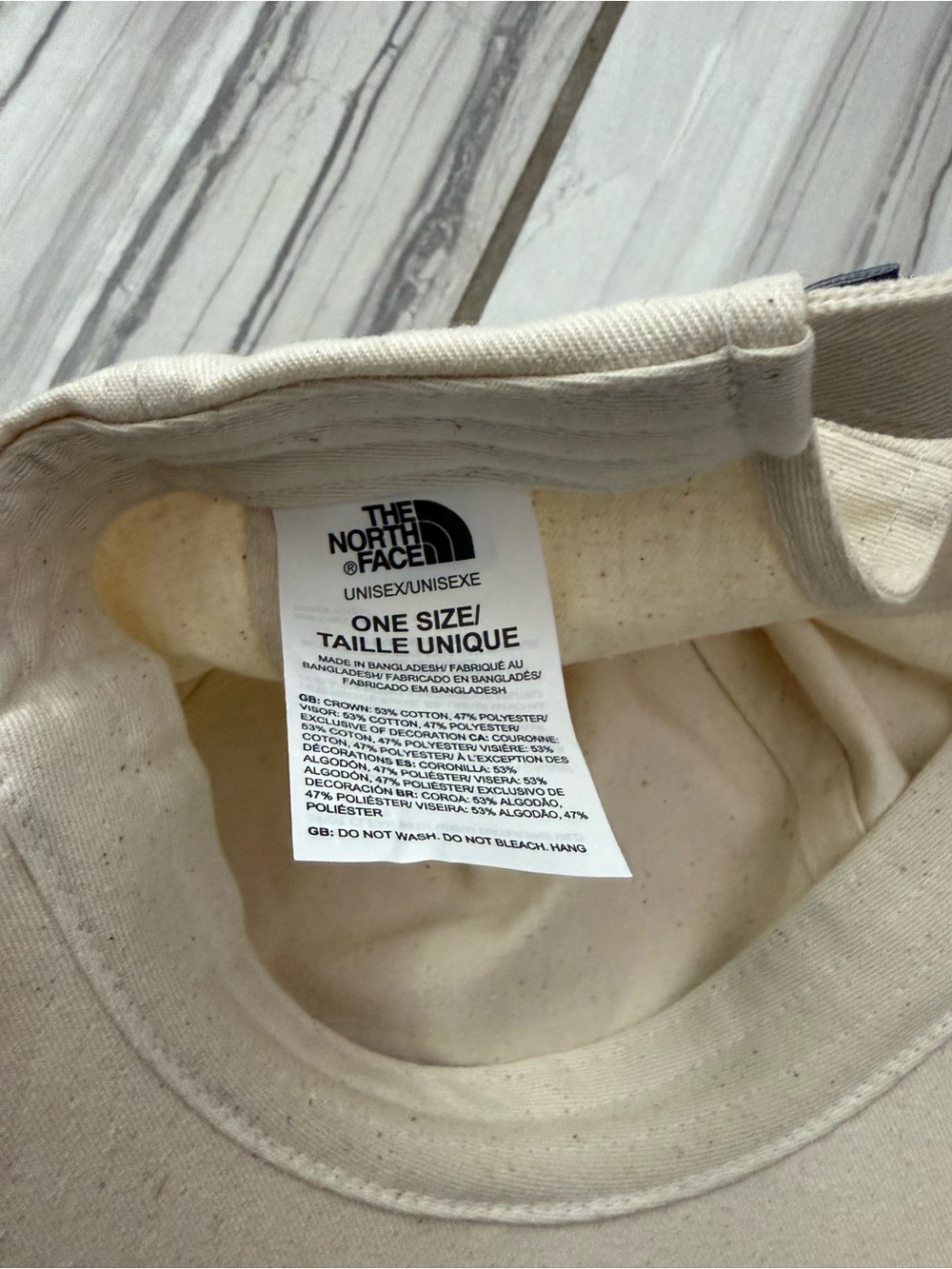 The North Face hat. EUC like new - Picture 3 of 3